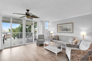 Unclassified image, 5 of 34, button - Waterfront Condo Dock Pool Downtown Near Duval (Key West)