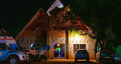 Western Sands Hotel