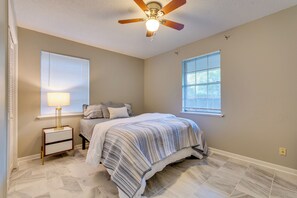 3 habitaciones, cuna de viaje, internet y ropa de cama 