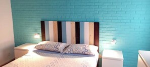 1 bedroom, free WiFi, bed sheets