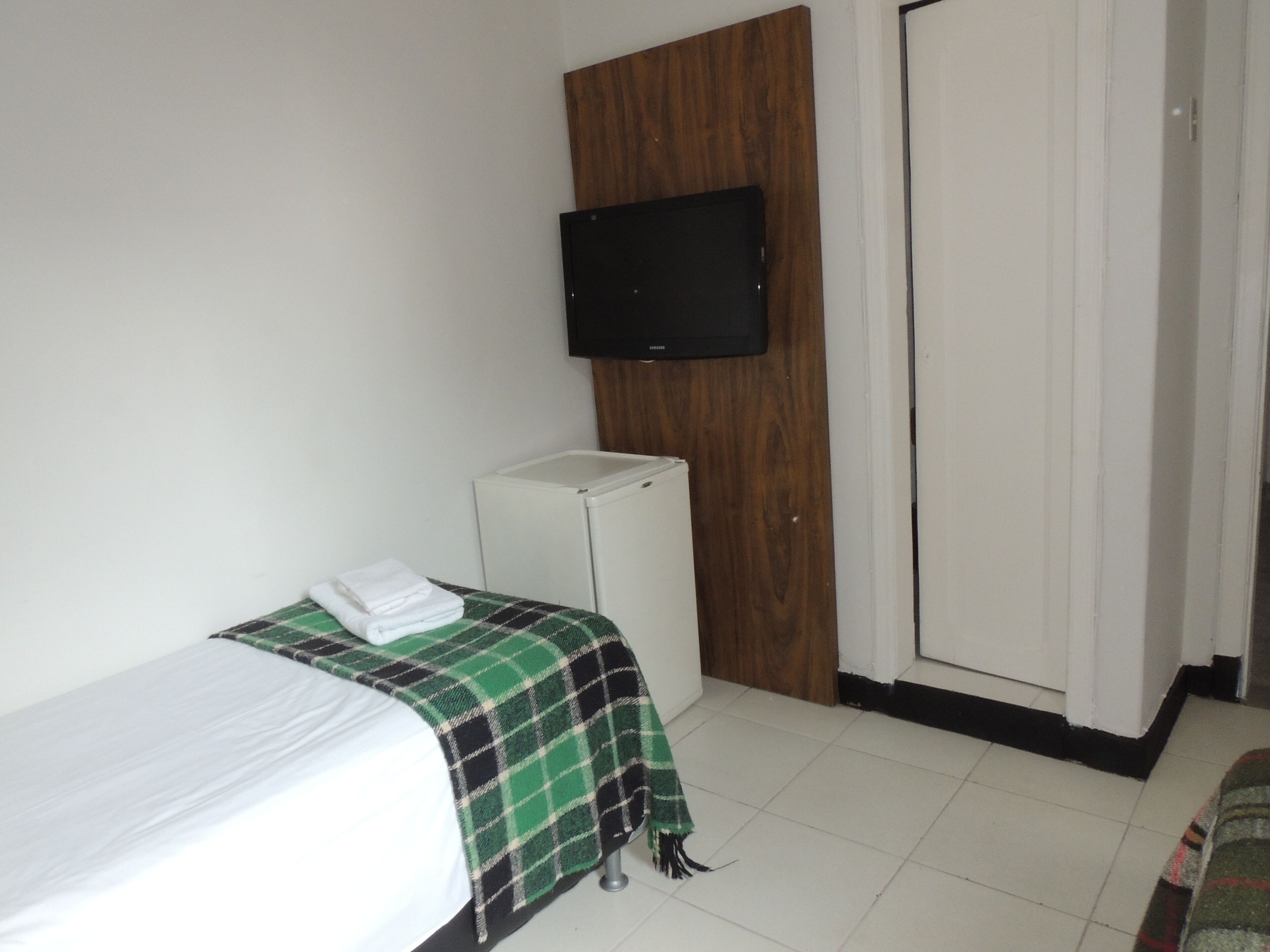 Foto - Hotel Economy 888 - Próximo a Praça da Estação e Rodoviária