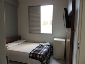 Standard Double Room | Desk, free WiFi, bed sheets