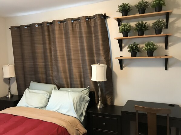 3 Schlafzimmer, Zimmersafe, Schreibtisch, Bügeleisen/Bügelbrett