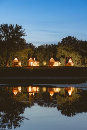 المنشأة من الخارج