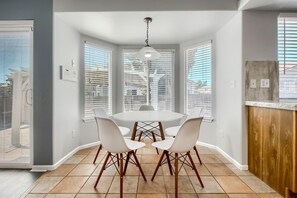 Dining - Bright&Open, Lrg home @DIA w/Pool Table & Firepit (Denver)