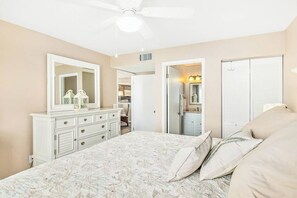 Iron/ironing board, free WiFi, bed sheets, wheelchair access - Sunrise Special | Steps to Beach | Ocean Front (st Augustine)