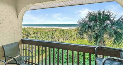 Ocean Front Charmer!