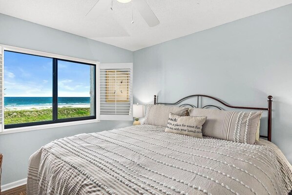 2 bedrooms, iron/ironing board, travel cot, free WiFi