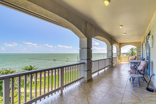 Private Pier: Waterfront Fulton Villa!