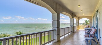 Private Pier: Waterfront Fulton Villa!