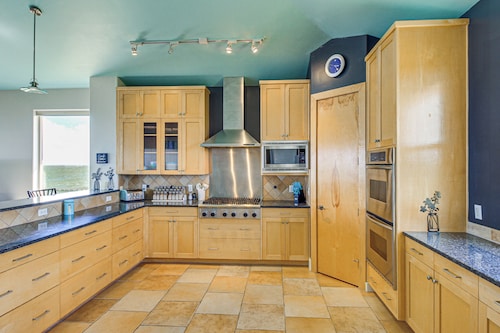 Private Pier: Waterfront Fulton Villa!