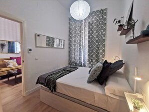 2 bedrooms, WiFi - Apartment 2 minutes from Plaza la Merced and Teatro Cervantes (Málaga)