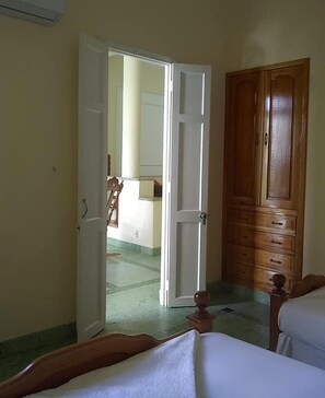 Familien-Vierbettzimmer