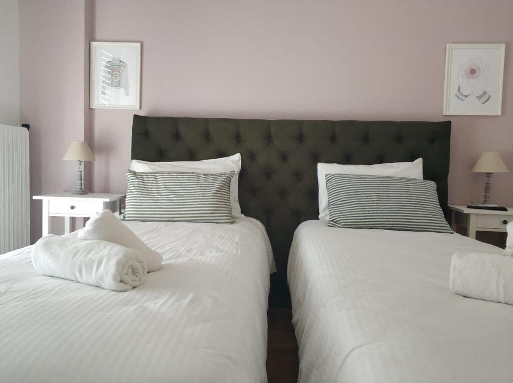 Apartemen | 2 kamar tidur, setrika/meja setrika, dan Wi-Fi gratis