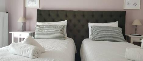 Apartemen | 2 kamar tidur, setrika/meja setrika, dan Wi-Fi gratis