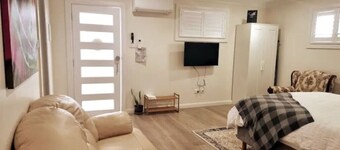 Modern Studio 10mins walk to Wollongong Hospital