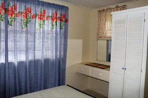 3 habitaciones, cortinas blackout, wifi gratis y ropa de cama