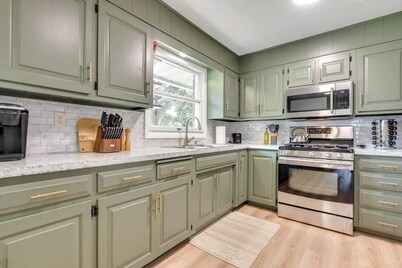 Newly Renovated 2 Bedroom home in Amish country!