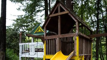Children's play area - outdoor