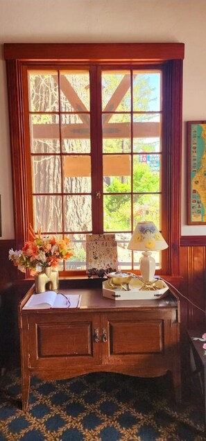 Lobby - Miranda Gardens Resort (Myers Flat)