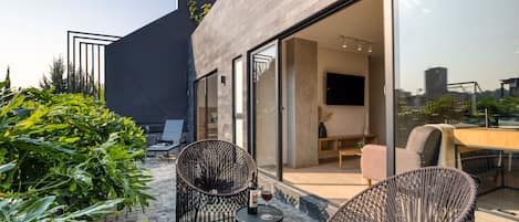 Apartment with Huge Terrace | Terrace/patio
