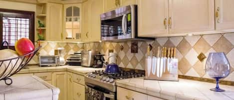 Microwave, oven, stovetop, coffee/tea maker