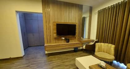 OXVUE Boutique Hotel