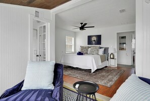 3 Schlafzimmer, Schreibtisch, Bügeleisen/Bügelbrett, kostenloses WLAN