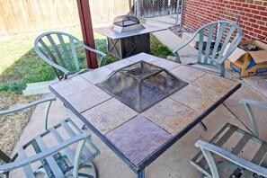 Outdoor dining - Retro home minutes from downtown Denver (Denver)
