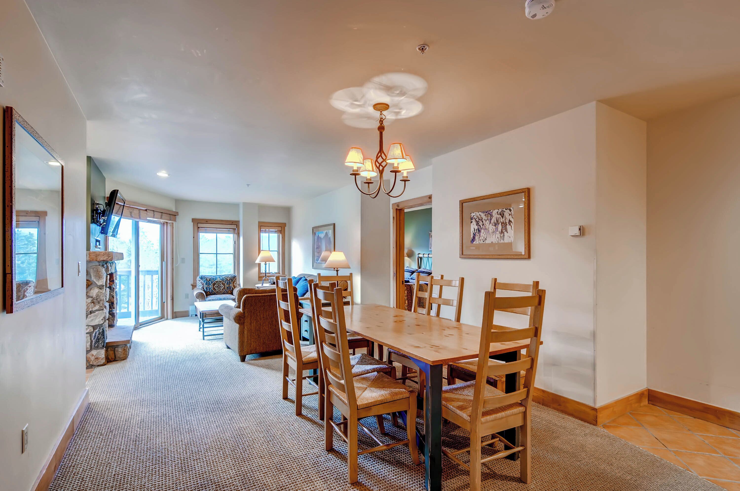 Condo, 3 quartos | Sala de jantar