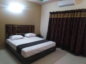 Deluxe Room - Holyzen Guest House Islamabad (Islamabad)