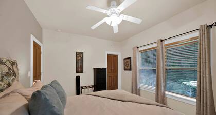 The Gray Squirrel- A Room with a Forest View!