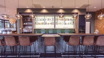 酒吧(店内)