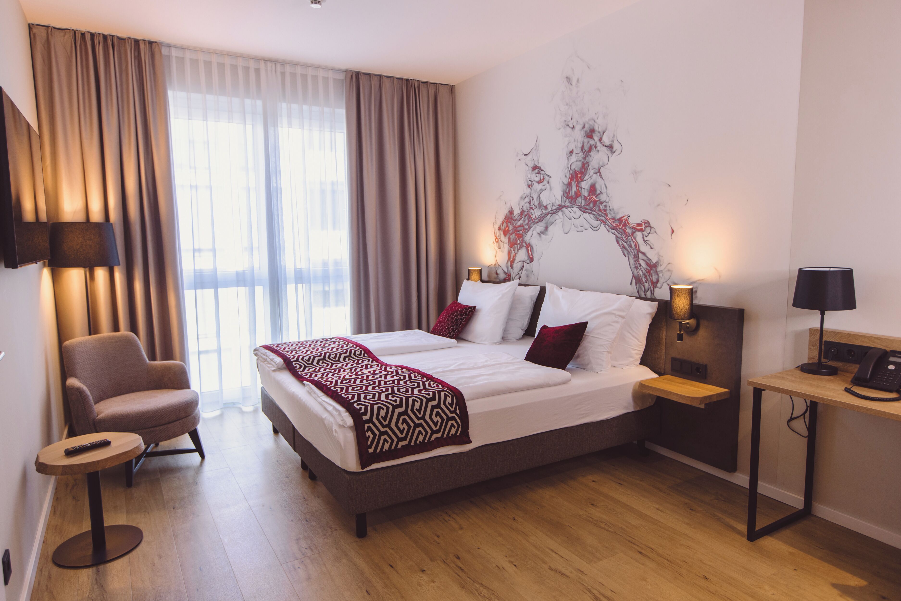 Phòng đôi Superior | Bộ đồ giường cao cấp, bàn, khu vực làm việc phù hợp cho laptop 