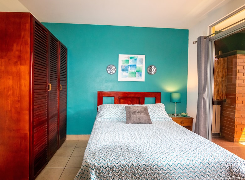 Beautiful Condo Located In The Center Of Coco And Walk To Beach ! - Playa Hermosa