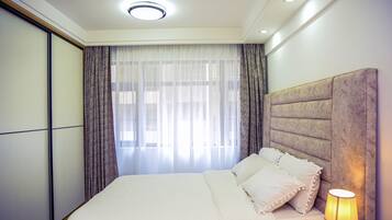 Free WiFi, bed sheets
