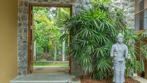 Gambar tidak terklasifikasi, 3 dari 30, tombol