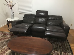 Smart TV - MO'S WHITE HOUSE (Dearborn)