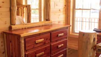 3 soverom, strykejern/-brett og sengetøy