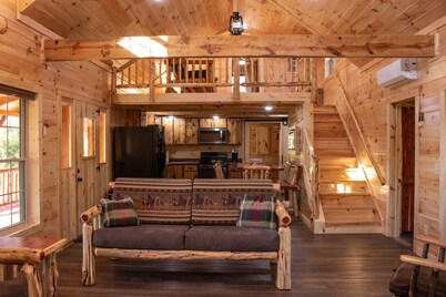 Hickory Ridge Cabin | 3 Bed, 2 Bath