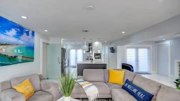 TV connectée, cheminée