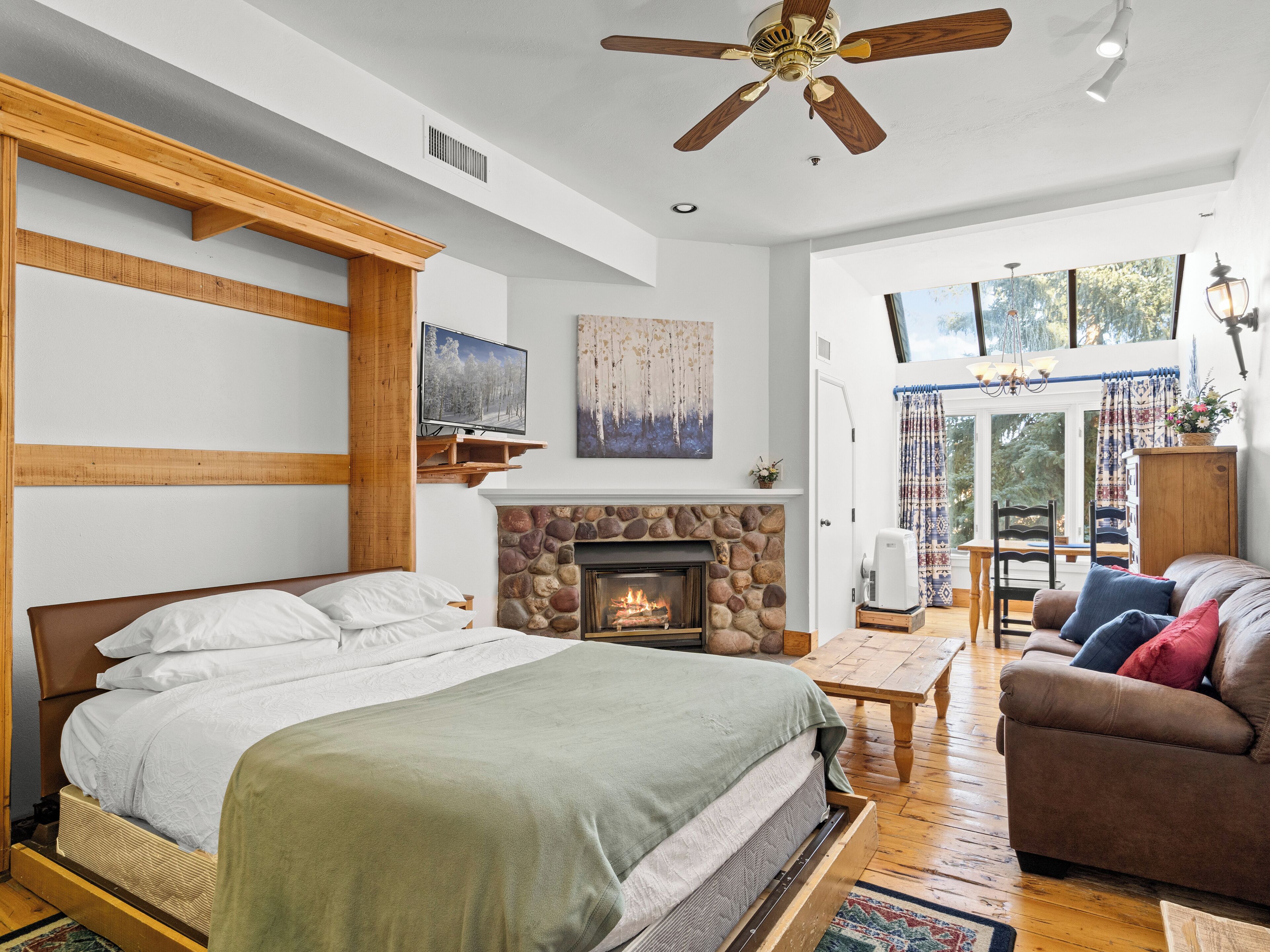 1 bedroom, iron/ironing board, WiFi (free), bed sheets