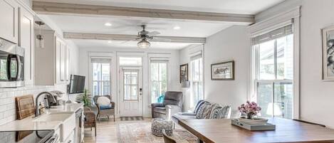 Kylskåp, ugn, spishäll och diskmaskin