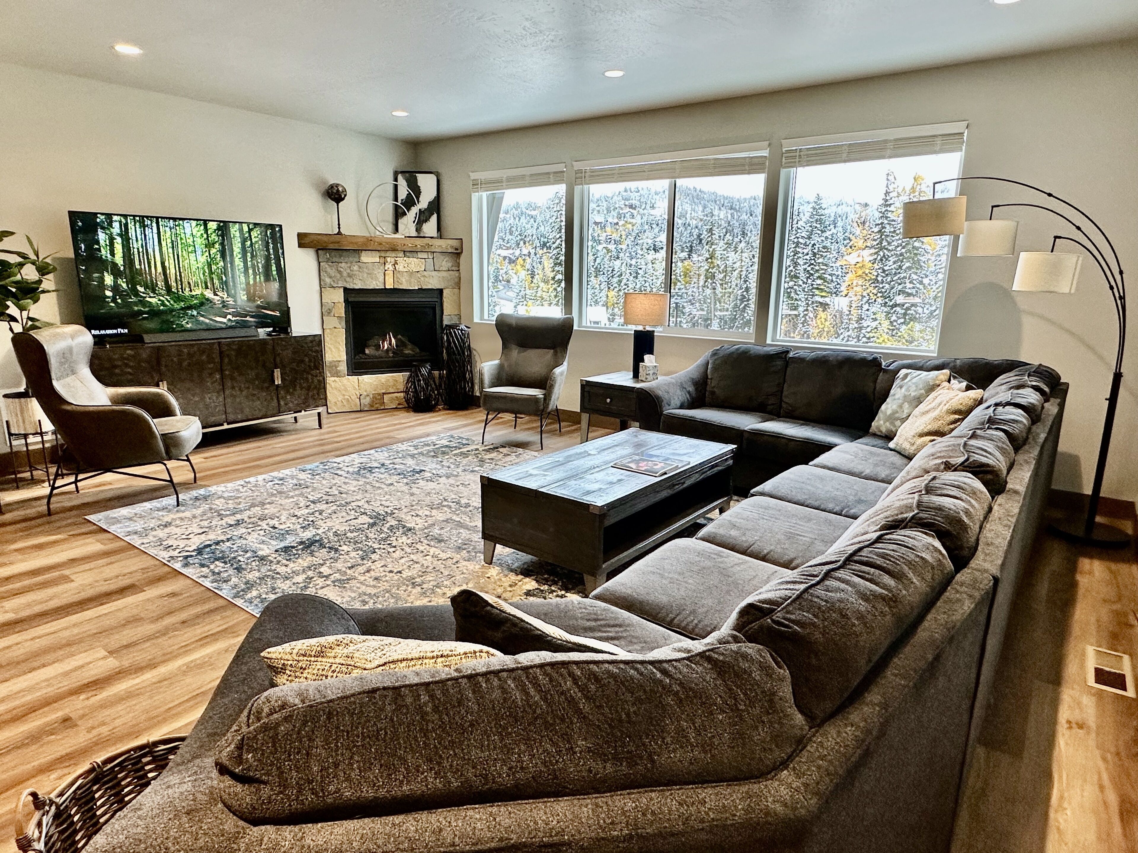 スマートテレビ、暖炉