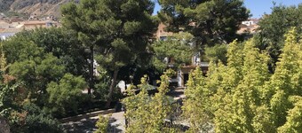 Beautiful duplex penthouse with spacious terrace in the center of town