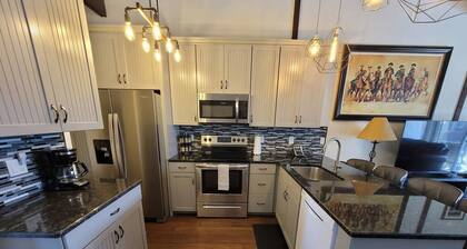 Val d' Sol—Unbeatable Downtown Ketchum Location