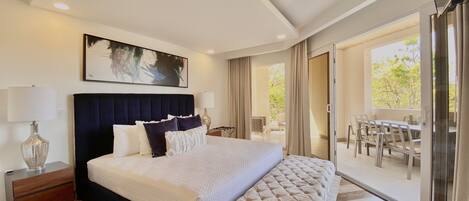 3 habitaciones, caja de seguridad en la habitación y escritorio