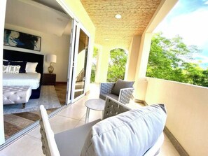 3 Schlafzimmer, Zimmersafe, Schreibtisch, Bügeleisen/Bügelbrett