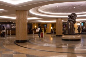 Lobby - Christmas in the Heart of Manhattan Suite on 36 to 38th Floor (New York)