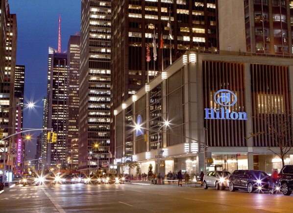 Exterior - Christmas in the Heart of Manhattan Suite on 36 to 38th Floor (New York)